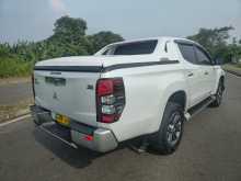 https://riyasewana.com/uploads/mitsubishi-l200-2020-422424512562.jpg