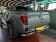 https://riyasewana.com/uploads/mitsubishi-l200-2817475617596.jpg