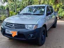 Mitsubishi L200 2WD 2011 Pickup