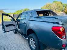 https://riyasewana.com/uploads/mitsubishi-l200-4140835372.jpg
