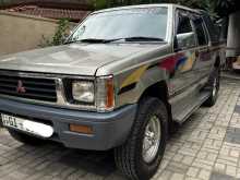 Mitsubishi L200 4WD 2001 Pickup