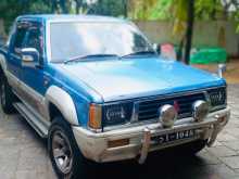 Mitsubishi L200 4WD 1989 Pickup