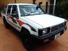 Mitsubishi L200 4WD 1998 Pickup
