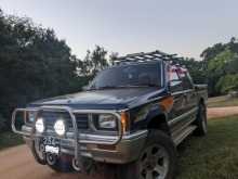 Mitsubishi L200 2000 Pickup