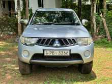 Mitsubishi L200 4WD 2007 Pickup