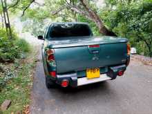 https://riyasewana.com/uploads/mitsubishi-l200-4wd-2010-1916020112552.jpg