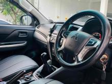 https://riyasewana.com/uploads/mitsubishi-l200-511562924472.jpg