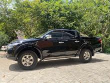 https://riyasewana.com/uploads/mitsubishi-l200-6913536284.jpg