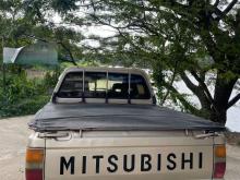 https://riyasewana.com/uploads/mitsubishi-l200-81903246304.jpg