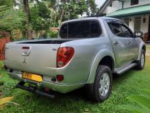 https://riyasewana.com/uploads/mitsubishi-l200-auto-81332416765.jpg