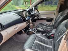 https://riyasewana.com/uploads/mitsubishi-l200-diamond-28732424273.jpg