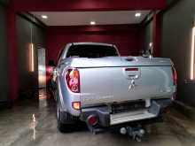 https://riyasewana.com/uploads/mitsubishi-l200-sportero-2010-1321242512282.jpg