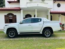 https://riyasewana.com/uploads/mitsubishi-l200-sportero-2020-2716233112903.jpg