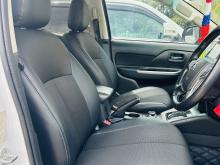 https://riyasewana.com/uploads/mitsubishi-l200-sportero-2312041917763.jpg