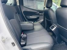 https://riyasewana.com/uploads/mitsubishi-l200-sportero-2312042017904.jpg