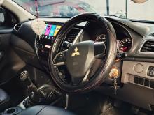 https://riyasewana.com/uploads/mitsubishi-l200-sportero-715523817225.jpg