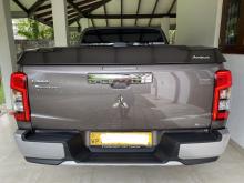 https://riyasewana.com/uploads/mitsubishi-l200-sportero-920051517094.jpg