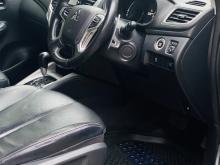 https://riyasewana.com/uploads/mitsubishi-l200-sportero-920051517375.jpg