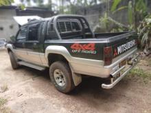 https://riyasewana.com/uploads/mitsubishi-l200-strada-2513444217913.jpg