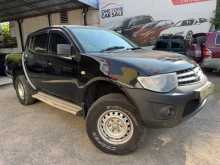 Mitsubishi L200 Thailand 2011 Pickup