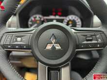 https://riyasewana.com/uploads/mitsubishi-l200-triton-17102318906.jpg