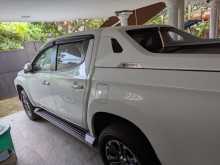 https://riyasewana.com/uploads/mitsubishi-l200-triton-28104730874.jpg