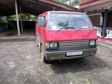 Mitsubishi L300 1983 Van
