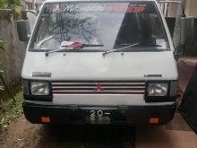Mitsubishi L300 1984 Van