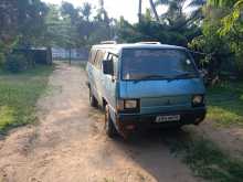 Mitsubishi L300 1987 Van