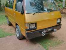 Mitsubishi L300 1982 Van