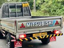 https://riyasewana.com/uploads/mitsubishi-l300-119015922203.jpg