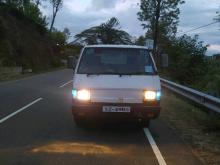 Mitsubishi L300 1985 Van
