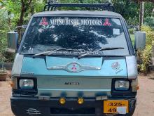 Mitsubishi L300 1984 Van