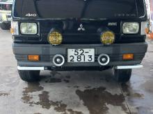 Mitsubishi L300 1986 Van