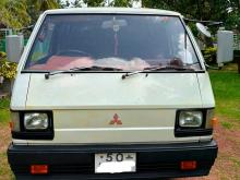 Mitsubishi L300 1984 Van