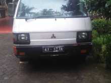 Mitsubishi L300 1983 Van