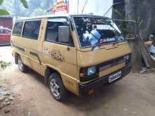 Mitsubishi L300 1983 Van