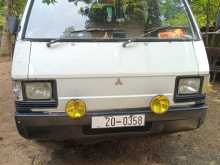 Mitsubishi L300 1985 Van