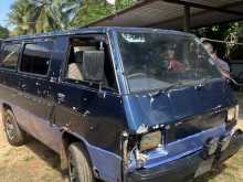 Mitsubishi L300 1984 Van