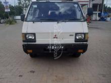 https://riyasewana.com/uploads/mitsubishi-l300-15105443429111.jpg