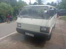 Mitsubishi L300 1980 Van