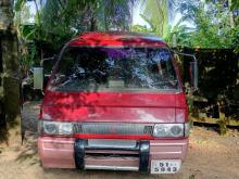 Mitsubishi L300 1985 Van