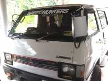 Mitsubishi L300 1982 Van