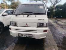 Mitsubishi L300 2013 Van