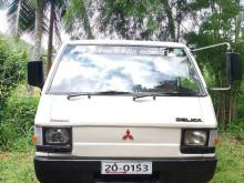 Mitsubishi L300 1985 Van