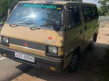 Mitsubishi L300 1986 Van