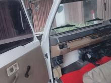 https://riyasewana.com/uploads/mitsubishi-l300-171918026565.jpg