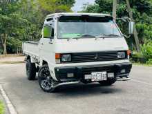 Mitsubishi L300 1983 Lorry