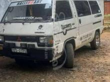 Mitsubishi L300 1986 Van