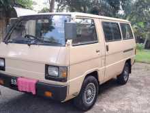 Mitsubishi L300 1980 Van